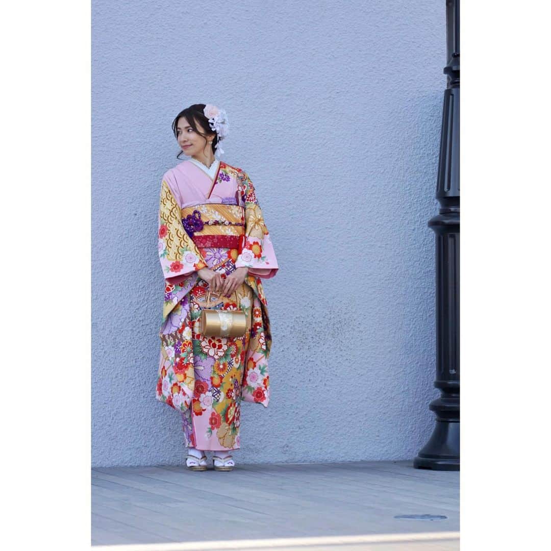 戸田れいさんのインスタグラム写真 - (戸田れいInstagram)「ファンの皆様が撮ってくれたお写真☺️色味も画角も個性があっていいですな♥️ • • • #着物#着物ヘア#浅草#japanesegirl #kimono#晴着撮影会#2021#ポートレート#portrait」1月3日 21時15分 - rei_toda