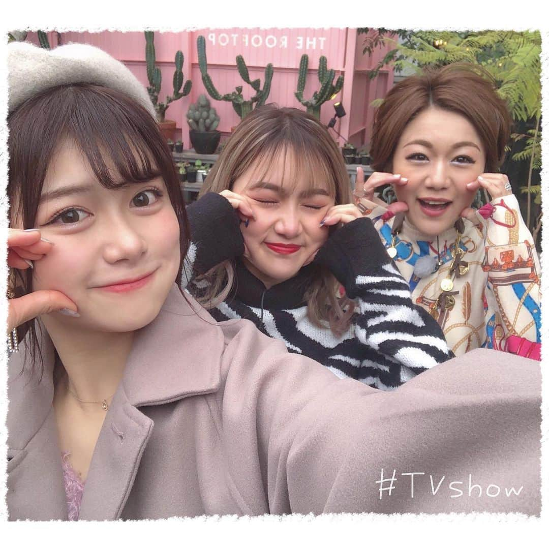 熊谷真里（まりくま）さんのインスタグラム写真 - (熊谷真里（まりくま）Instagram)「． ． 告知です🧸🎀 ． ． 明日、関西ローカルの【おはよう朝日です】に Popteenレギュモとして出演させていただきます！☀️ 2021年流行りそうな激エモな、 グルメ、エンタメ、美容法、を紹介します(＾＿＾) お楽しみに〜！🎀 ． ． 明日7:35頃〜おは朝チェックしてください📺 ． ． ． いつもいいね＆コメント有難うございます🧸🎀 ． ．  #まりくま #みかん #みっちー さん #おは朝 #おはよう朝日 #まりくま進化計画  #Popteen #POP #手書き加工 #手書き #ljk #jk #jkブランド #Instagram #instagood #instalike」1月3日 21時20分 - maritsupe0208