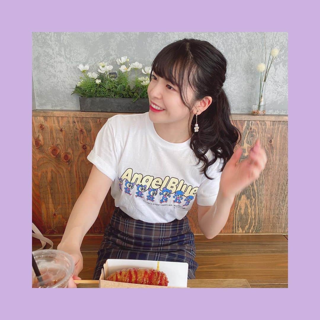 のインスタグラム：「. 懐かしい写真✌🏻 ここのホットドッグ美味しかった🤤♡ みんなは夜ご飯何食べたー？？  エンジェルブルー大好き民 だったんだけどもみんなは知ってる？💙 #エンジェルブルー #エンジェルブルーのナカムラくん #AngelBlue #ナルミヤインターナショナル #오오티디 #오오티디룩 #오오티디패션」