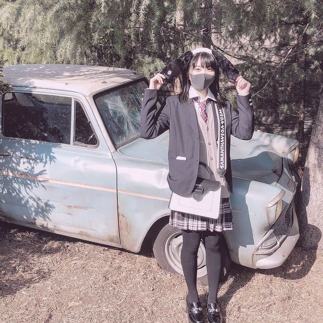 加藤咲希のインスタグラム：「ちょい前にお友達とユニバ行ってきたんです〜ꐕ ꐕ ꐕ めっちゃ自分楽しそう . #加藤咲希 #かとぅ #かとっこ🐱🌸 #ゆにば #ゆにばーさるすたじおじゃぱん #ユニバ #usj #なんちゃって制服 #jk #jkの素敵な思い出 #制服ユニバ」