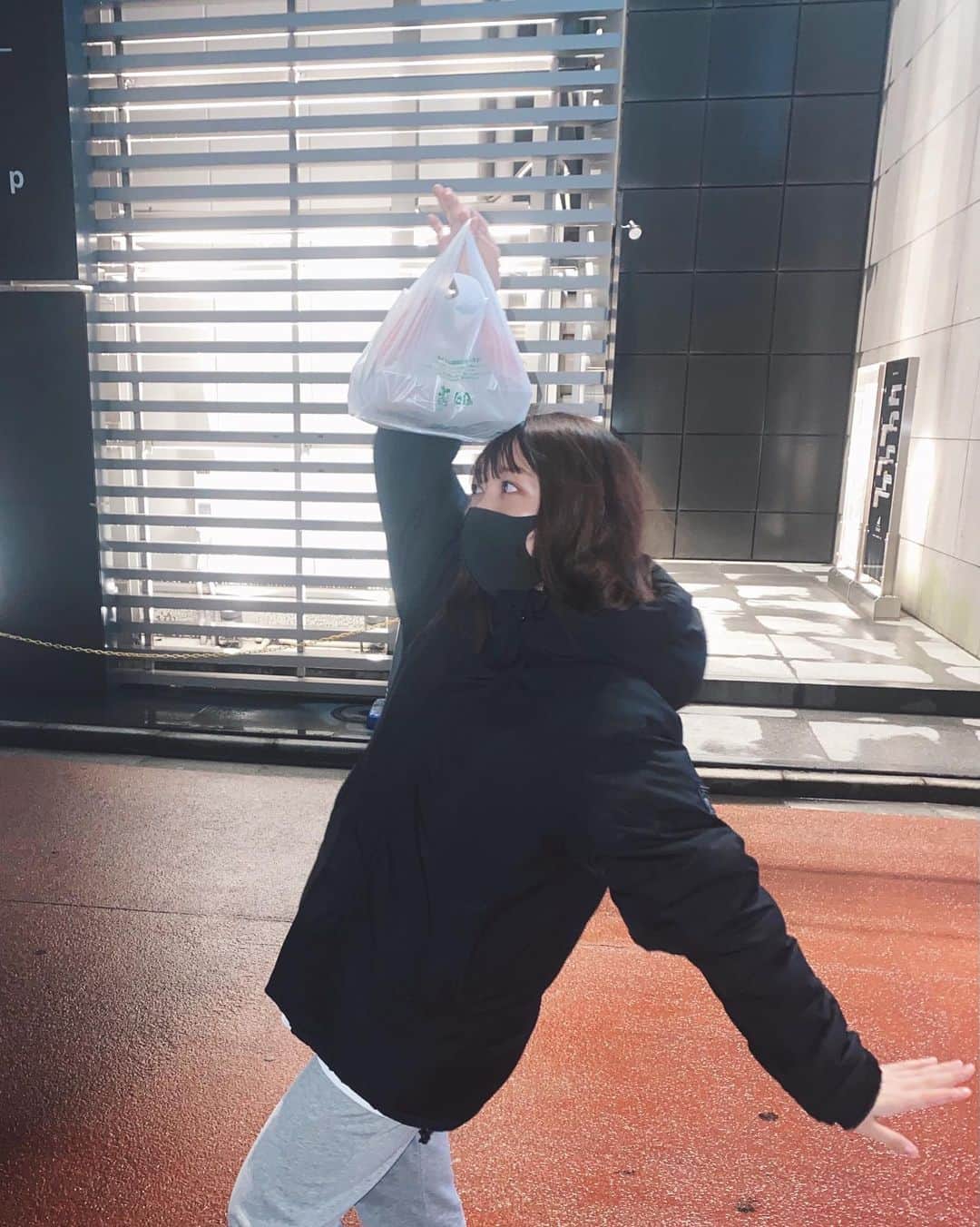 野乃さんのインスタグラム写真 - (野乃Instagram)「まだ🐁の頃。  さっき黒豆たべた。 #今日のnono #2020」1月3日 21時45分 - nonono_onaka