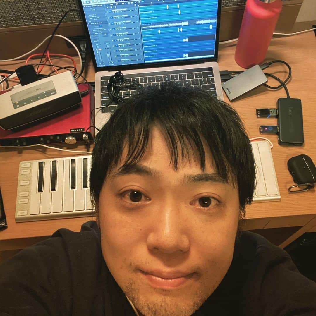 西野誠さんのインスタグラム写真 - (西野誠Instagram)「ホテルでもちょっと作業する！」1月3日 21時49分 - makotonishino