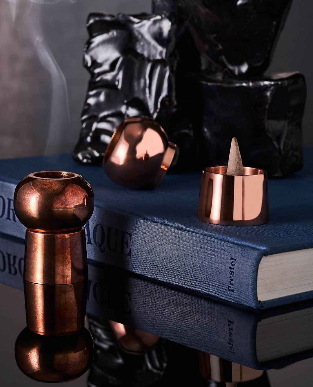 トム ディクソンのインスタグラム：「For a long time, Tom has wanted to go beyond the realm of candles and diffusers and explore different methods of scenting the home, and Fog is our first experiment with incense. ⁠ ⁠」
