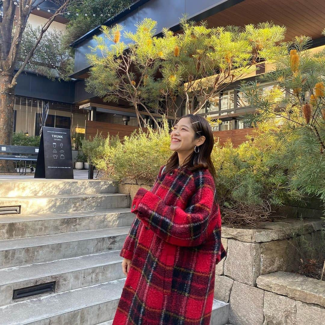 ayumiのインスタグラム：「🌞 あけましておめでとうございます🐄💓 今年は新たな挑戦の年になりそう…🥳 不安もあるけどそれ以上に楽しみ ならやるべき☺️😊🌟  皆さん今年もよろしくお願い致します🌝  #2021」