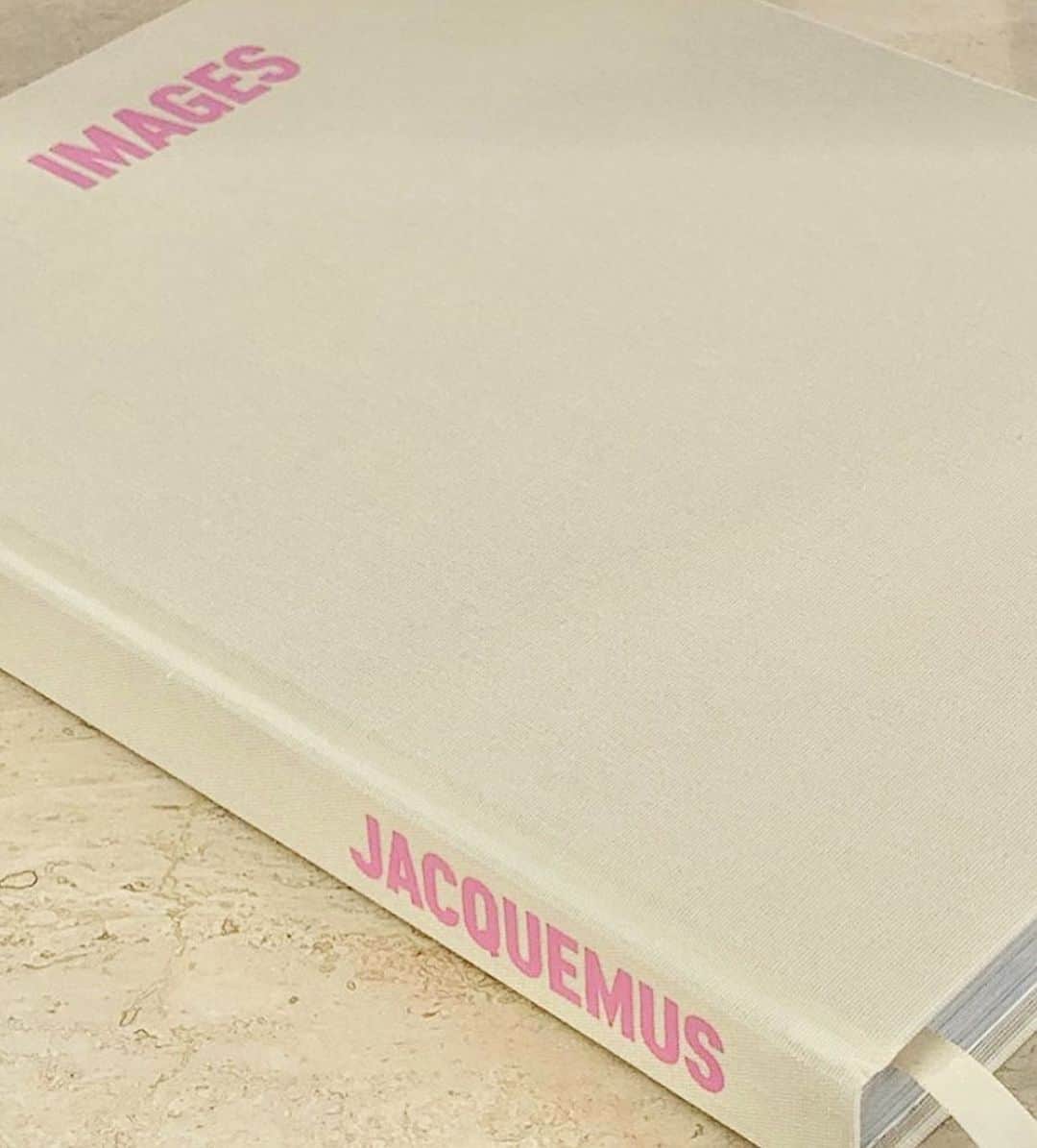 中谷愛のインスタグラム：「jacquemus..🪡」