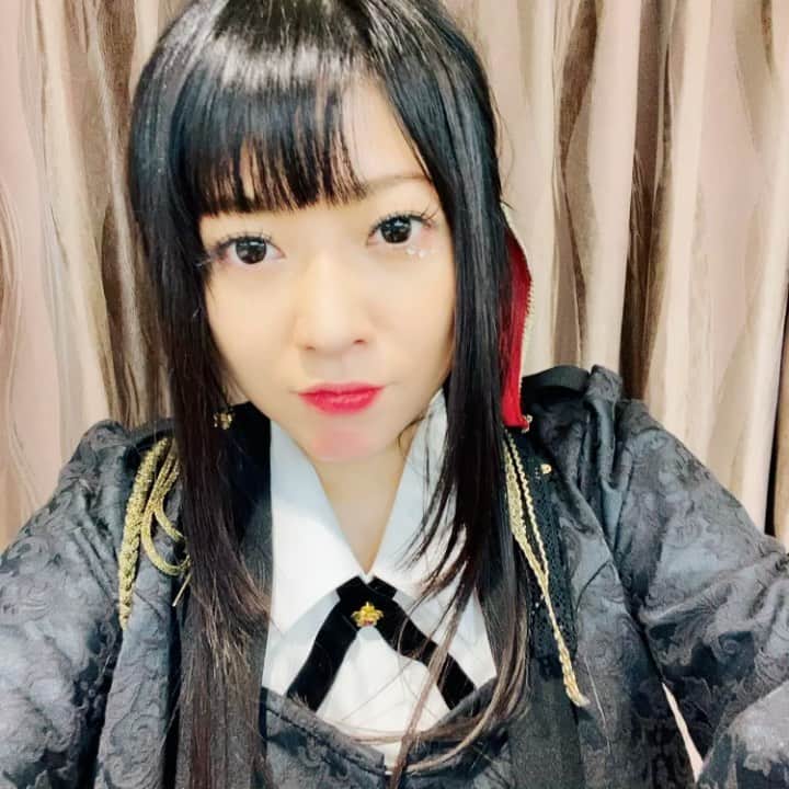 鈴華ゆう子のインスタグラム：「日本武道館ありがとうございました！ 武道館のステージは感慨深かったです。心から感謝です。 明日も、よろしくお願いします！ (*ﾟ▽ﾟ)ﾉ #和楽器バンド #鈴華ゆう子」