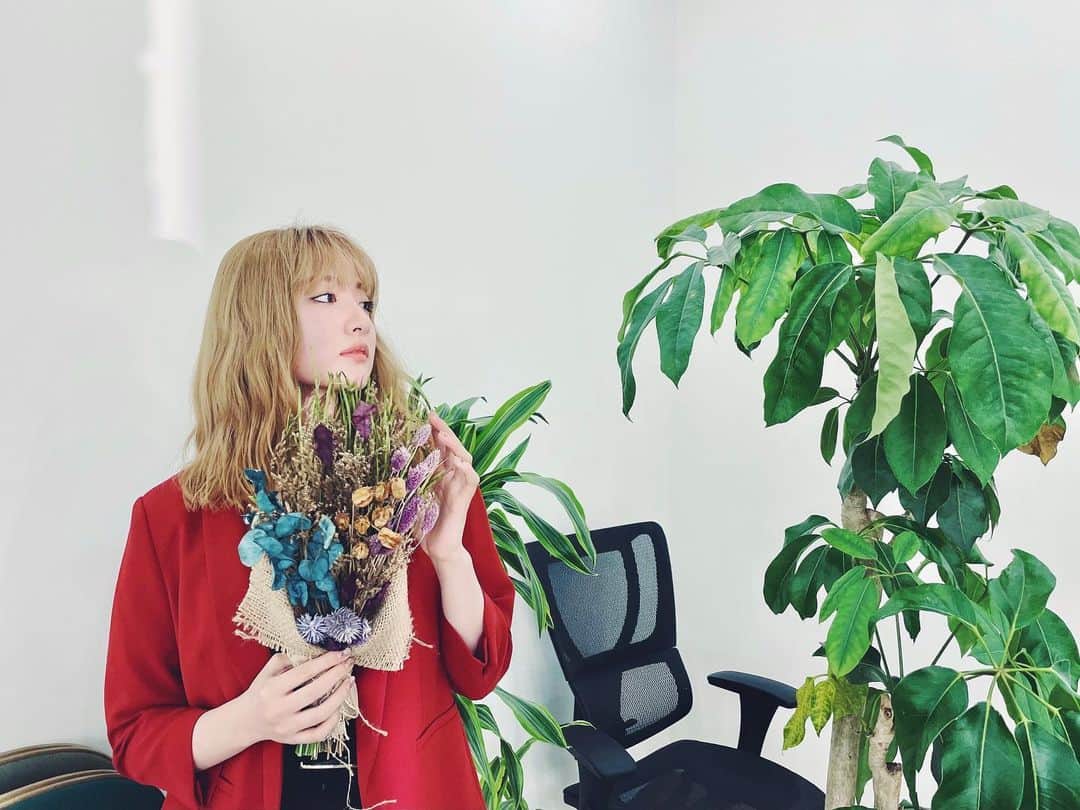 のインスタグラム：「off 📸📸📸 part3 . . . hair & make 長坂賢 @ken_nagasaka  . . #鬼滅の刃 #炎 #アカペラ #カバー #PLUSUnison #鈴木瑛美子 by staff」