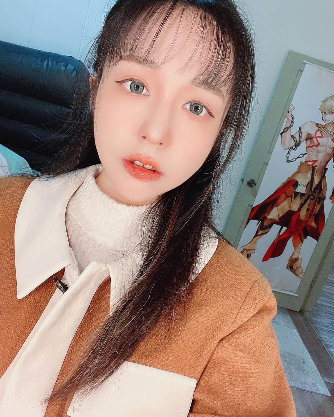 千尋のインスタグラム：「半夜的空靈照（？」