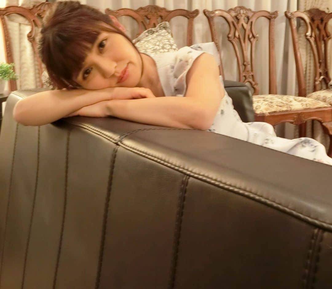 茜結のインスタグラム：「茜結YouTube  みてね♥️ チャンネル登録お願いします  https://youtu.be/XgztzjJRlJs  #茜結#グラビア#グラドル #女優#役者#ナレーター#youtuber #youtuber好きな人と繋がりたい #youtubechannel #可愛い女の子 #大人可愛い #綺麗になりたい #低身長 #シングルマザー #綺麗なお姉さん #熟女 #カメラマンさんと繋がりたい #撮影モデル #撮影 #cute #beautiful #水着 people #お洒落さんと繋がりたい #お洒落 #可愛くなりたい #可愛い女の子 #可愛い子と繋がりたい #美少女 #美魔女#水着」