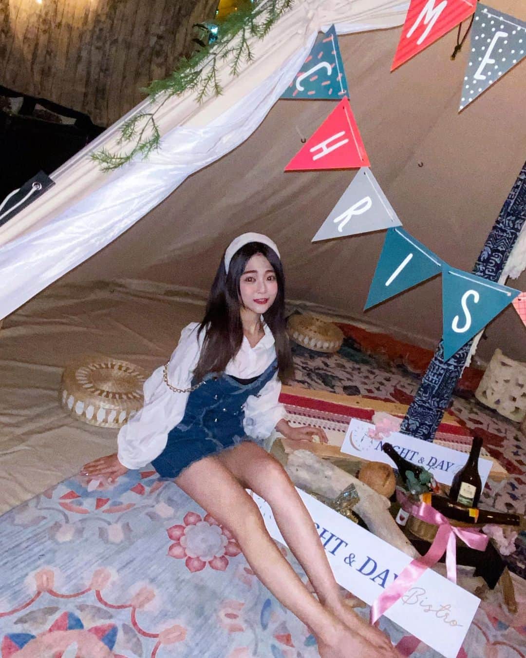 徐薇涵（Wei Han Xu）のインスタグラム：「最近天冷怕冷的我 還是躲在室內帳篷⛺️ 小酌怡情即可🤣」
