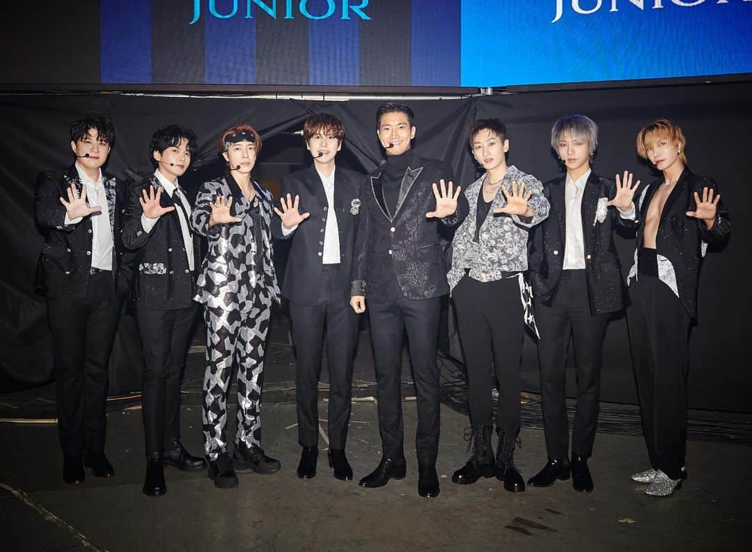 チェ・シウォン（SUPER JUNIOR）のインスタグラム：「Together this year! @superjunior」