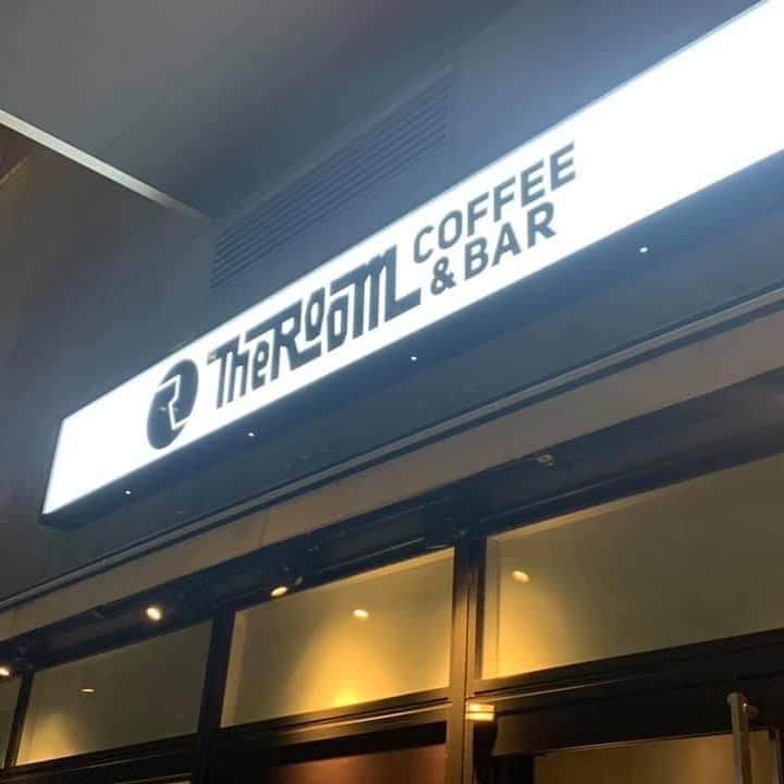 沖野修也のインスタグラム：「#theroomcoffeeandbar」