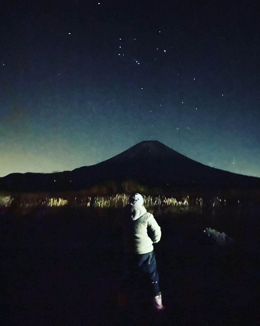 山本圭壱さんのインスタグラム写真 - (山本圭壱Instagram)「富士山こんなに見てたの人生初めてかも いいですよねぇ」1月3日 23時36分 - yamamogt