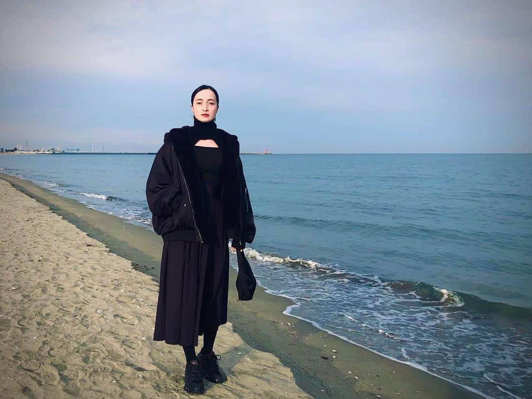 奥村佳恵のインスタグラム：「🌊🦅 #nature」
