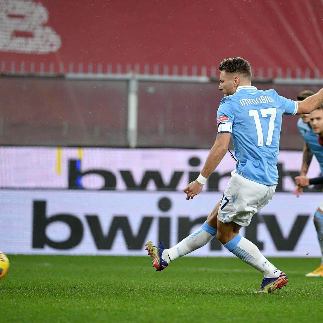 SSラツィオさんのインスタグラム写真 - (SSラツィオInstagram)「⏸ #GenoaLazio 0-1  #KingCiro gives us the lead 👑  #CMonEagles 🦅」1月3日 23時48分 - official_sslazio