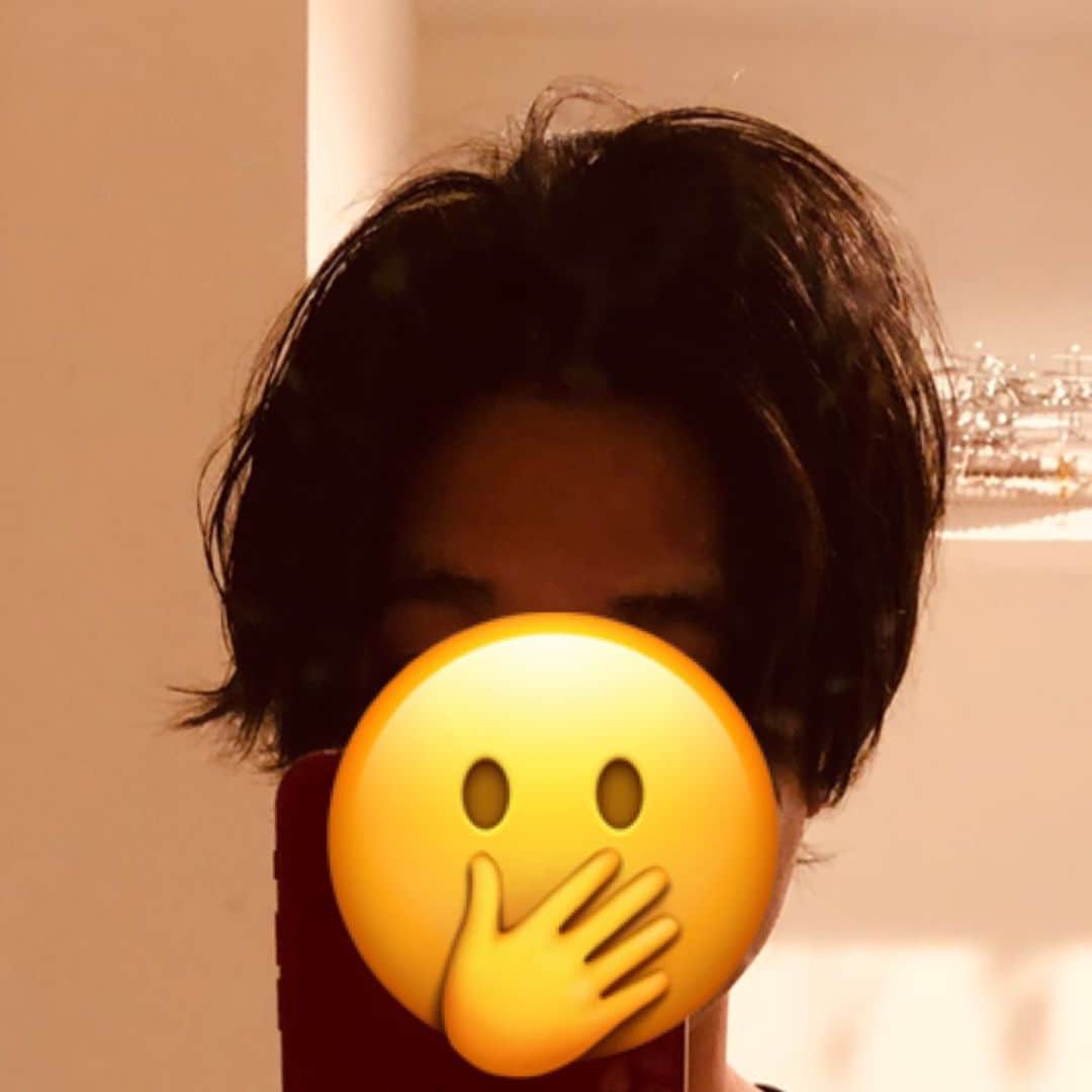 粕谷雄太さんのインスタグラム写真 - (粕谷雄太Instagram)「これは…寝癖なんですが…こんな雰囲気の髪型も…ありなの…かな！？ と思ってます☺️」1月4日 0時13分 - kasu1225