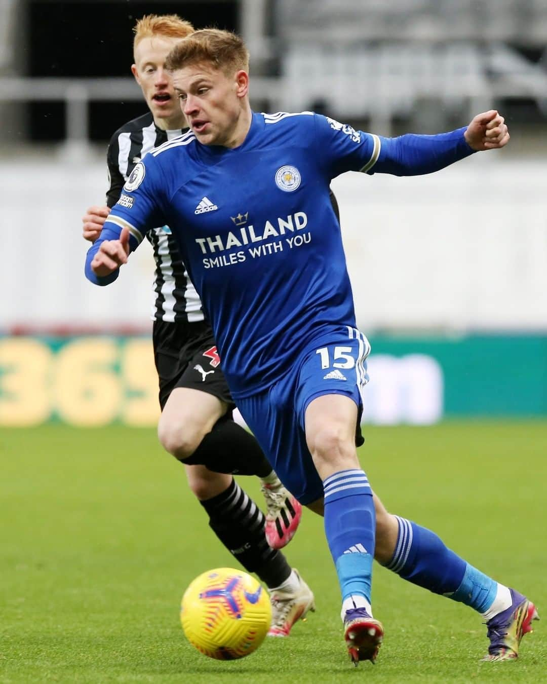 レスター・シティFCさんのインスタグラム写真 - (レスター・シティFCInstagram)「Harvey ⚡️  Searching for that second-half breakthrough 🕵️‍♂️  #lcfc • #PL • #NewLei • @harveybarnes97」1月4日 0時30分 - lcfc