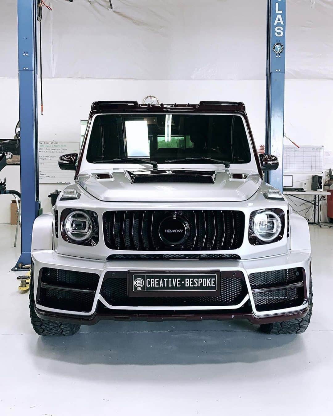 CarsWithoutLimitsさんのインスタグラム写真 - (CarsWithoutLimitsInstagram)「The @keyvanyoffical G-Wagon built by @cb_autosalon @creativebespoke  CreativeBespoke.com #CarsWithoutLimits」1月4日 0時59分 - carswithoutlimits