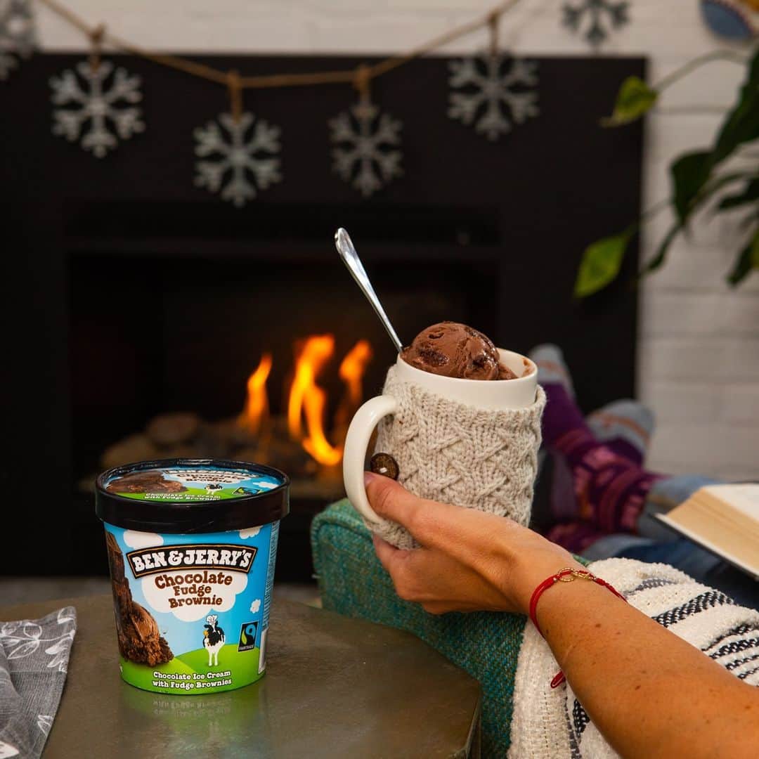 Ben & Jerry'sさんのインスタグラム写真 - (Ben & Jerry'sInstagram)「Take cozy to the next level. ❄️⁠ ⁠ Order your favorites for delivery at the link in our bio!」1月4日 1時01分 - benandjerrys
