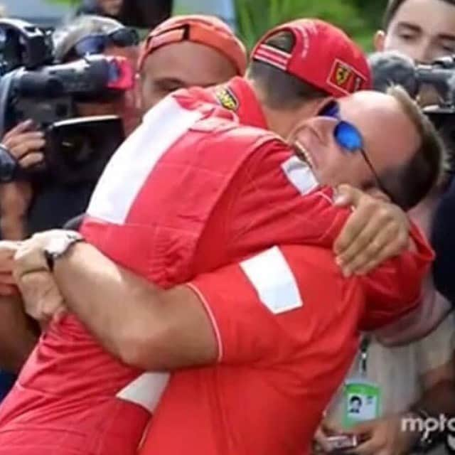 ルーベンス・バリチェロさんのインスタグラム写真 - (ルーベンス・バリチェロInstagram)「Happy b’day Michael @michaelschumacher #keepfightingmichael #forzaschumi」1月4日 1時47分 - rubarrichello