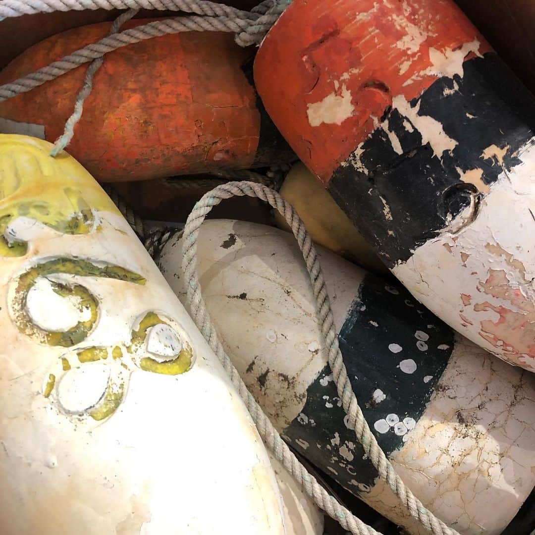 シービーズのインスタグラム：「Maritime treasures...We’ve got some exciting things to come in 2021 and can’t wait to share more with you soon! ✨  #letsgetcasual」