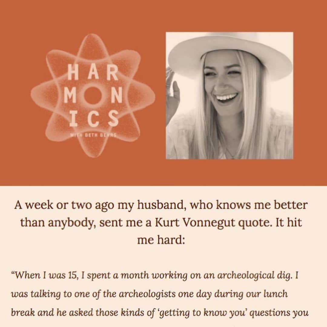 ベス・ベアーズのインスタグラム：「TODAY! The new @harmonicspodcast newsletter drops!!! Here’s the smallest of snippets from the first edition, which includes an opening letter from me!, my favorite things as of late, an INCREDIBLE giveaway, and much more news from everything Harmonics. Season 2 is just around the corner! Head to the link in bio to sign up now 💌  @thebluegrasssituation」