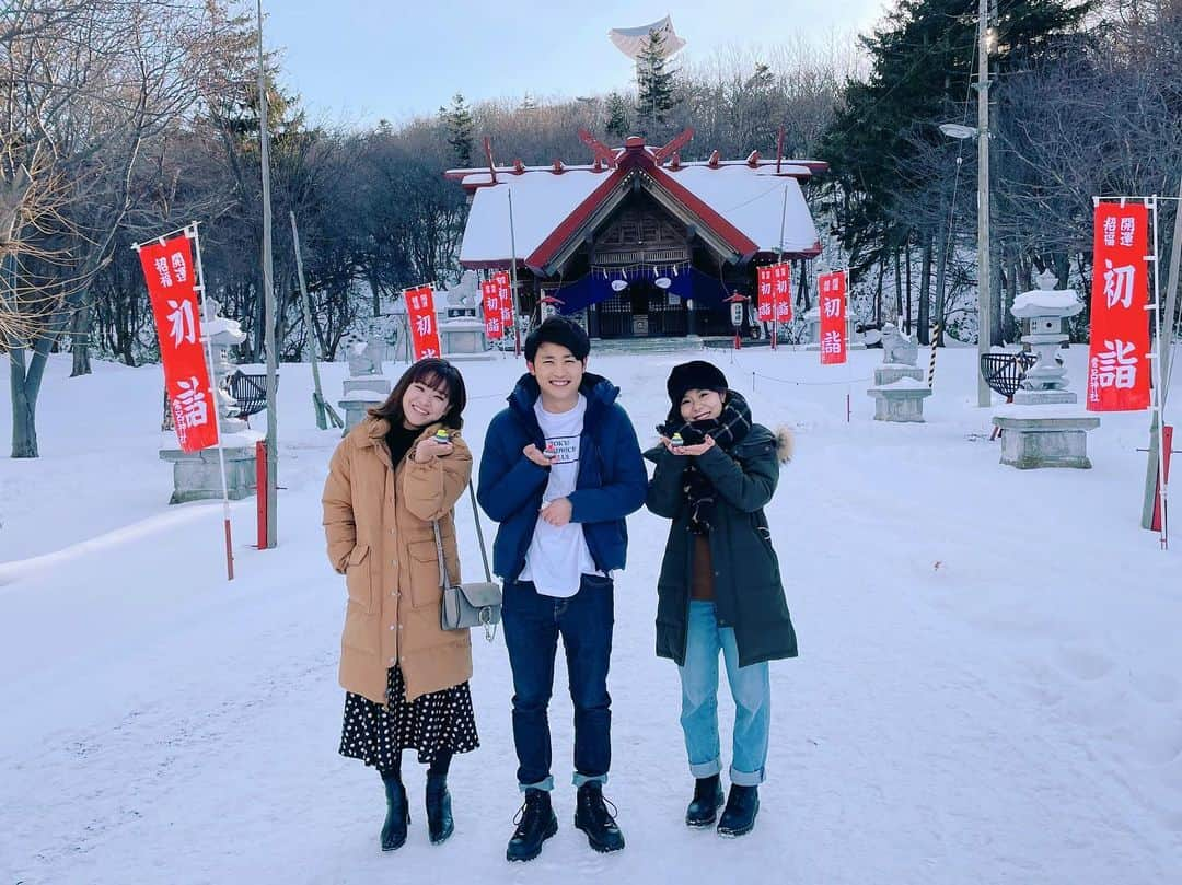 吉田知那美さんのインスタグラム写真 - (吉田知那美Instagram)「・ Hatsumode⛩🙏 The first shrine visit of the New Year. ・ 常呂神社で新しいカーリング御神籤をひきました。 常呂神社の神様、今年もよろしくお願い致します。 #おみくじ #初詣 #北見市 #常呂神社」1月4日 11時38分 - chinami1991