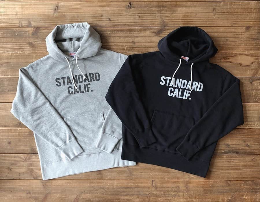 スタンダードカリフォルニアさんのインスタグラム写真 - (スタンダードカリフォルニアInstagram)「Standard California Logo Hood Sweat   #standardcalifornia  #スタンダードカリフォルニア #sweatshirt  #スウェット #pullover #プルオーバー #fashion #ファッション」1月4日 12時14分 - standardcalifornia