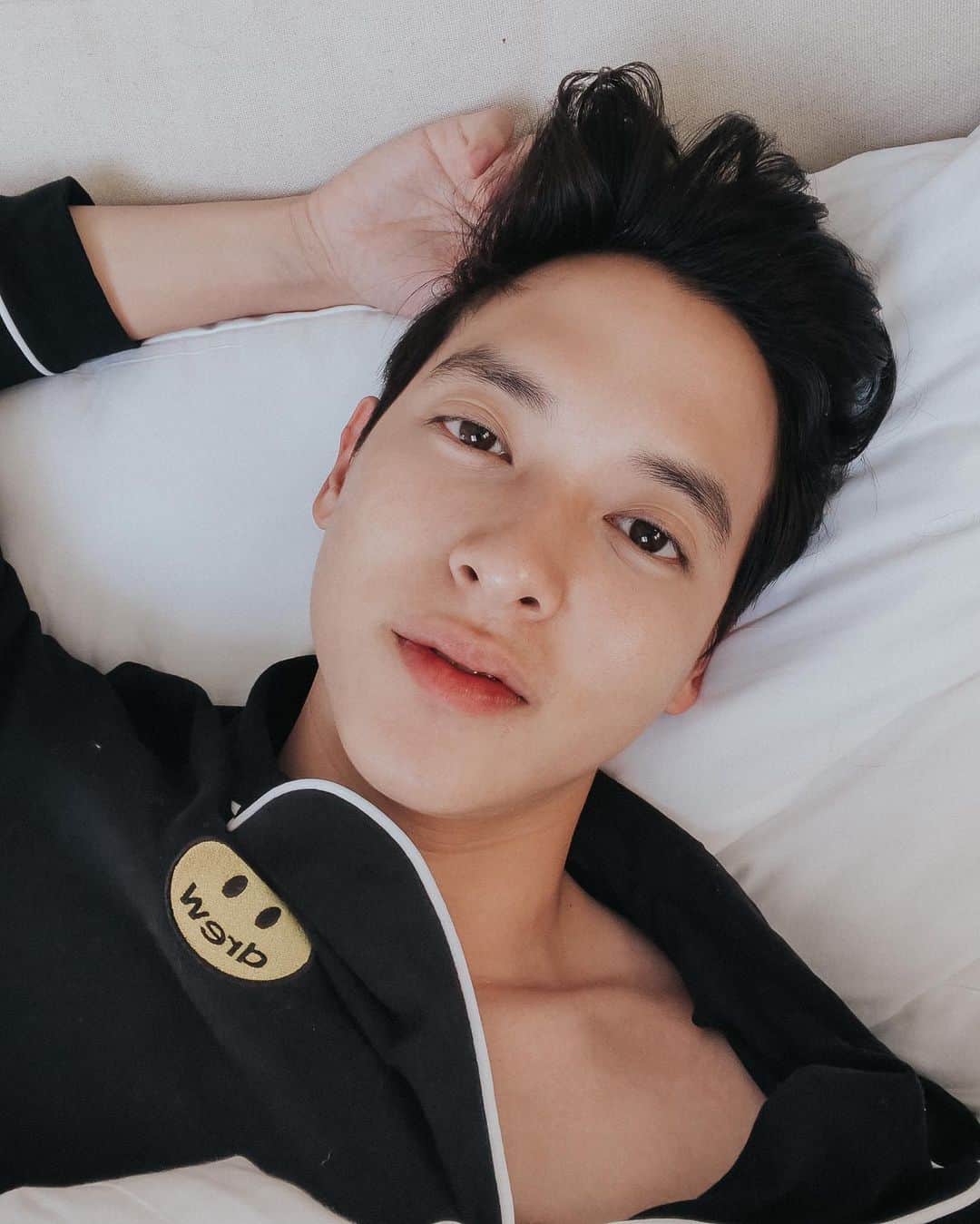 Jirayu Tangsrisukのインスタグラム：「กุ๊ดมอนิ่ง 2021 ☺️❤️」