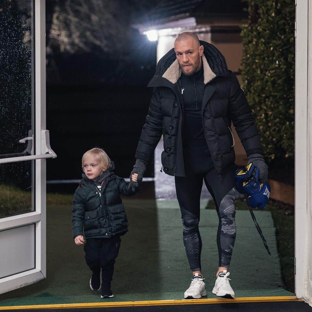 コナー・マクレガーさんのインスタグラム写真 - (コナー・マクレガーInstagram)「Myself and Conor Jr. working alongside a stellar team of coaches at The Knock Box.」1月4日 12時24分 - thenotoriousmma