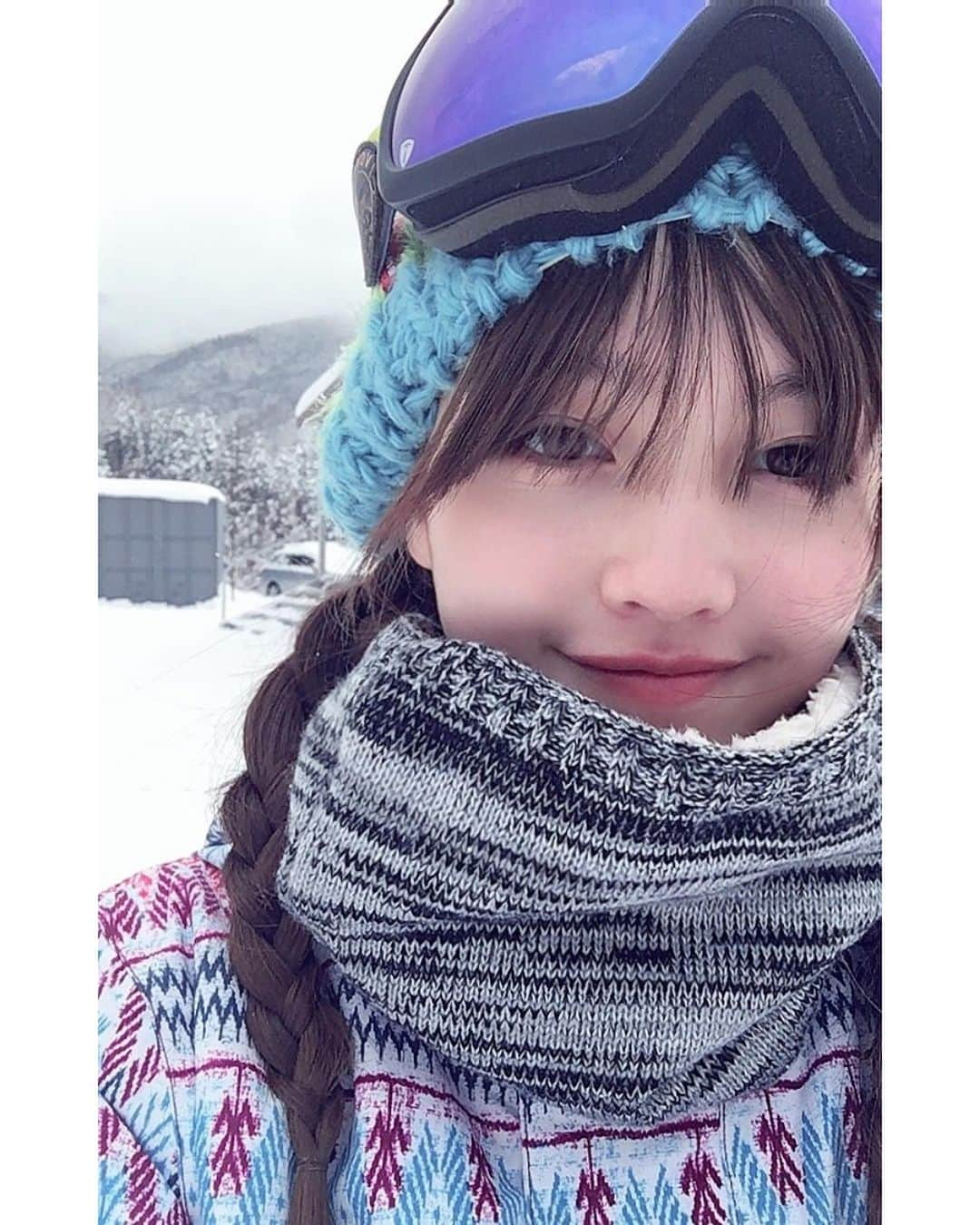 ８２１（ハニー）さんのインスタグラム写真 - (８２１（ハニー）Instagram)「821CAM📸- #selfieshot #AO  スキー初滑り⛷✨ 今年はボードにも挑戦出来たらなぁ💭🏂  #821honey #H821 #821 #アオ #WHO #CallMyName #japanesegirl #girlgroup #ulzzangfashion #ulzzangstyle #winter #selfie #冬 #2021年 #スキー #初滑り #커플 #메이크 #데일리메이크업 #패션 #오오티디 #팔로미 #메이크업 #셀카 #셀피 #먹방」1月4日 12時26分 - 821honey_official