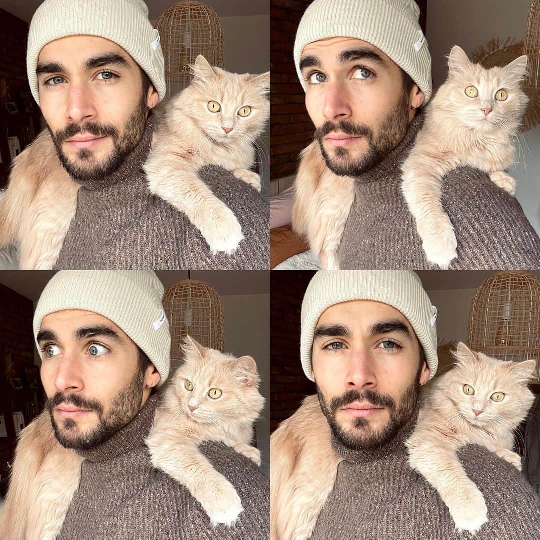 NICOLAS SIMOESのインスタグラム：「First sunday of 2021 and still at the same spot 😻」