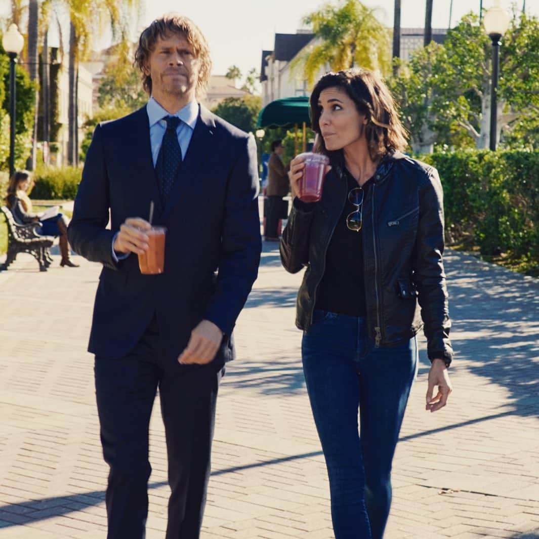 ダニエラ・ルーアのインスタグラム：「The dapper gent & the cool chick back on yo screens tonight on @ncisla 😎 . O senhor fino e a miúda cool aparecem hoje no vosso ecrã em @ncisla 😎 (eua) . #ncisla @ncisla @cbstv #team #squad #densi #keeks #partners」