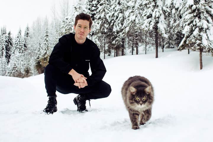 ショーン・ホワイトさんのインスタグラム写真 - (ショーン・ホワイトInstagram)「Here.... kitty kitty !!」1月4日 5時21分 - shaunwhite