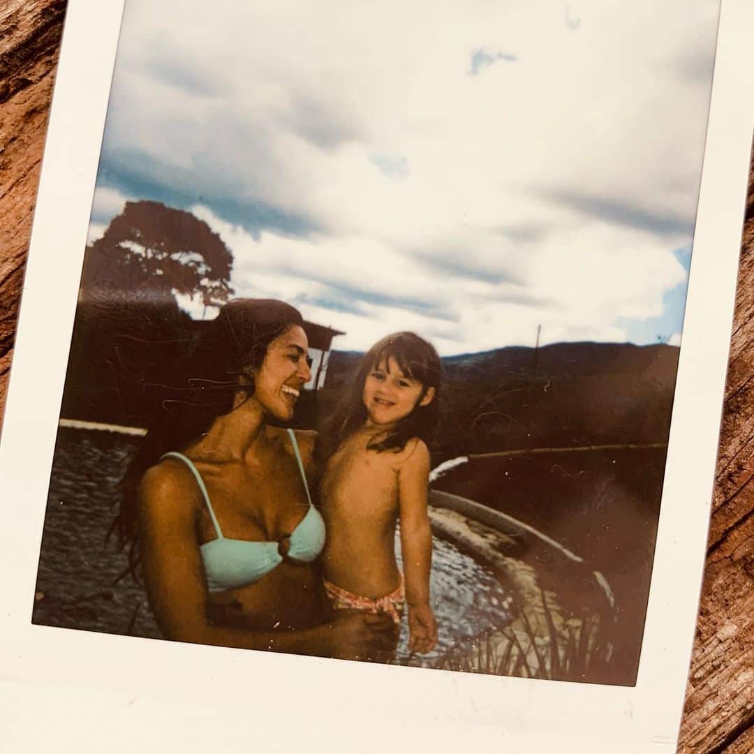 Yanna Lavigne 稲垣アンのインスタグラム：「Escreva uma legenda, indicou o insta.」