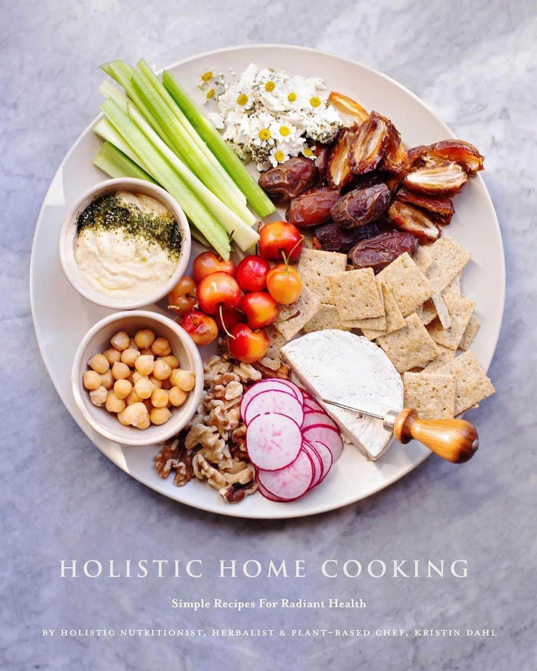 ベス・ベアーズのインスタグラム：「Working with @kristindahlnutrition has changed my life and my health this year. She's truly amazing. Now you can learn from her too! #Repost @kristindahlnutrition ・・・ It's Here!!! An #athome Holistic Cookbook to guide you through the holidays & beyond! ⠀⠀⠀⠀⠀⠀⠀⠀⠀ 60 of my all-time favorite #plantbased #recipes - all #glutenfree with optional additions of dairy. It's loaded with snacks & sweets + mains & sides that will satisfy the whole fam! Plus, herbal education & how to build your holistic pantry.  ⠀⠀⠀⠀⠀⠀⠀⠀⠀ This cookbook aims to share approachable culinary practices and guide you to create wholesome and fulfilling meals. This is my low-fuss, minimalist approach to eating well.  ⠀⠀⠀⠀⠀⠀⠀⠀⠀ Check out the #linkinbio👆to download your copy for $15 - For every purchase made, I'm donating 10% to the @thelamission & @treesforthefuture Wishing you all a nourishing, cozy & safe holiday season. Enjoy!」