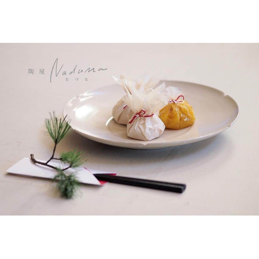 陶屋なづなさんのインスタグラム写真 陶屋なづなinstagram 角田淳 輪花7寸皿 輪花八寸皿 土井宏友 塗箸 四角箸 陶屋なづな 奈良 1月4日 6時分 Hirohiro02