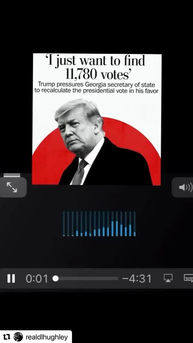 レイ・アレンのインスタグラム：「This man is trying to convince the Secretary of State from Georgia to cheat for him. The bar is so low ants can’t go under it. For all of you who support him, where is your shame? It is ok for you to change your mind and realize that he is corrupt. There has been no evidence of fraud in this election!  You can make whatever excuses you want for him. When the access Hollywood tape came out you made excuses for it. Every ounce of bad behavior, evil words, or lies that have come from this crook, retrumplicans have defended him.  I can’t wait until he is gone so we can rid ourselves of this stain on our democracy. #306-232 #itstimetomoveonfromthiscrook #presidentunelect」