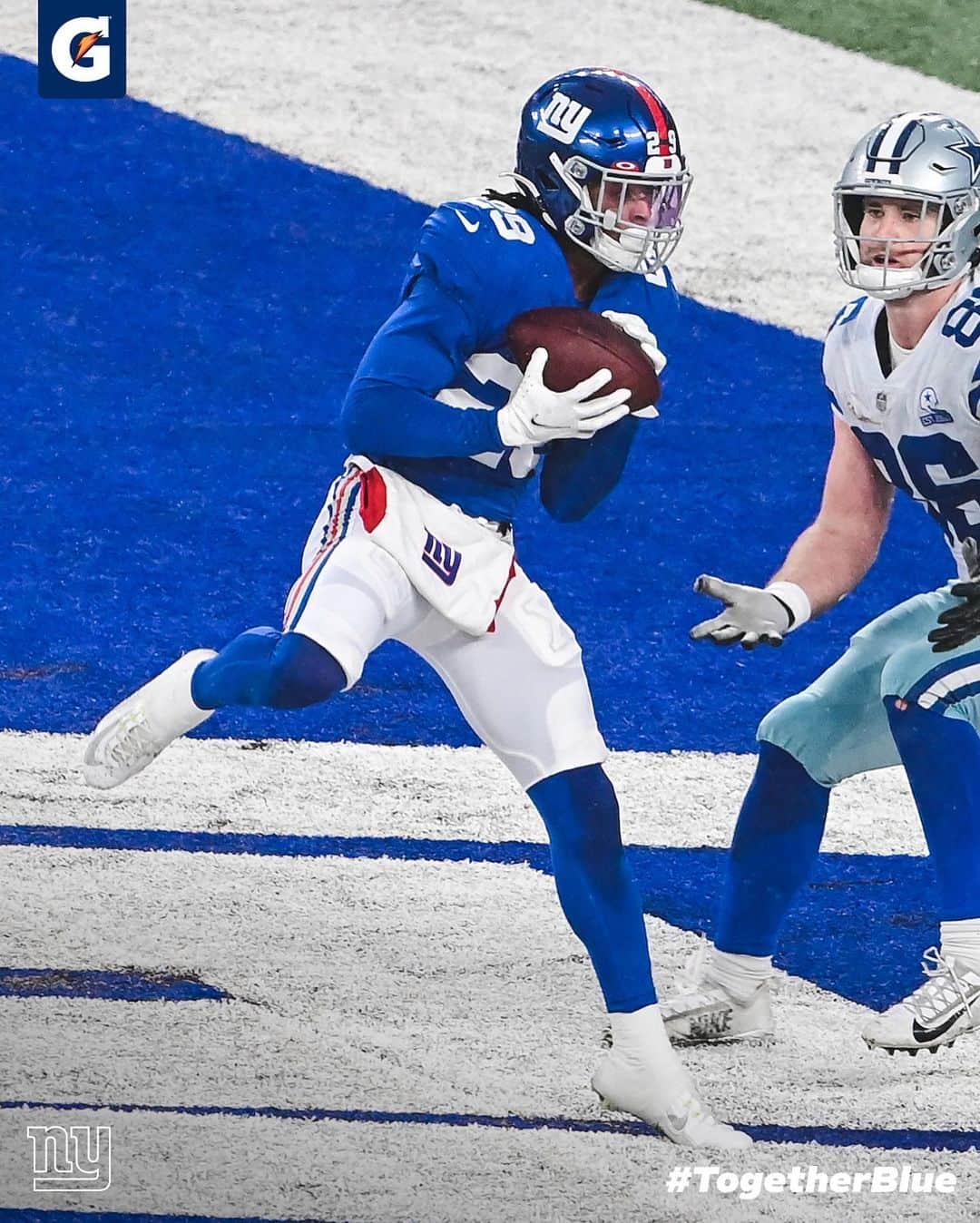 New York Giantsさんのインスタグラム写真 - (New York GiantsInstagram)「First NFL interception did NOT disappoint!  #WinFromWithin」1月4日 7時14分 - nygiants