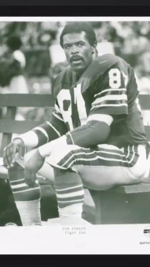Phil Heathのインスタグラム：「This post is about Seahawks Legend Ron Howard recounting some of his favorite memories as a member of the Seahawks. What is even more special is that Coach Howard was my middle school Gym Teacher and was also my High School Track and Assistant Basketball Coach for Rainier Beach 1995-1998. I have been blessed to know Coach Howard as he's been like a Father to me along with many other kids now Men.  Listening to his champion mindset as Coach Howard also was Tight End for the Dallas Cowboys winning a Super Bowl Ring and actually seeing that ring made me believe that anything is possible with hard work, being a good listener and exhibiting a killer instinct toward my goals. I could go on and on about Coach Howard and will probably share more another time but until then enjoy the video as he is a true Legend in Football and even more for his commitment to educating youths in South End of Seattle.   Love ya Coach Howard! Can't wait to link up with ya soon.」