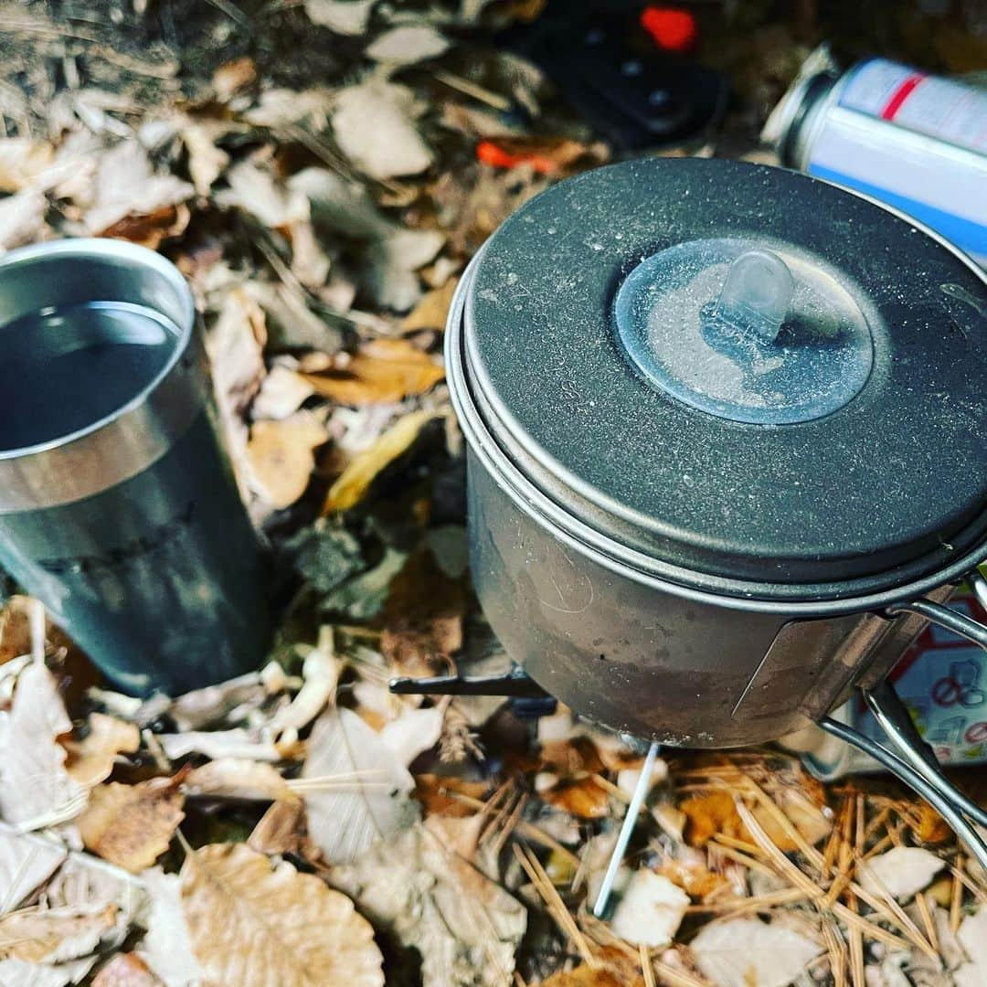 大和一孝さんのインスタグラム写真 - (大和一孝Instagram)「−6°お茶をエンドレスに飲み続けるだけの時間 #キャンプ」1月4日 8時11分 - yamato_kazutaka