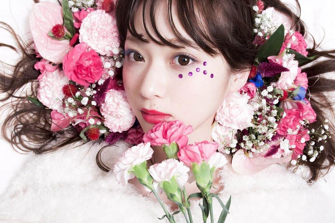 masayuki nittaのインスタグラム：「. 🐸🎉🍾🥳💮」