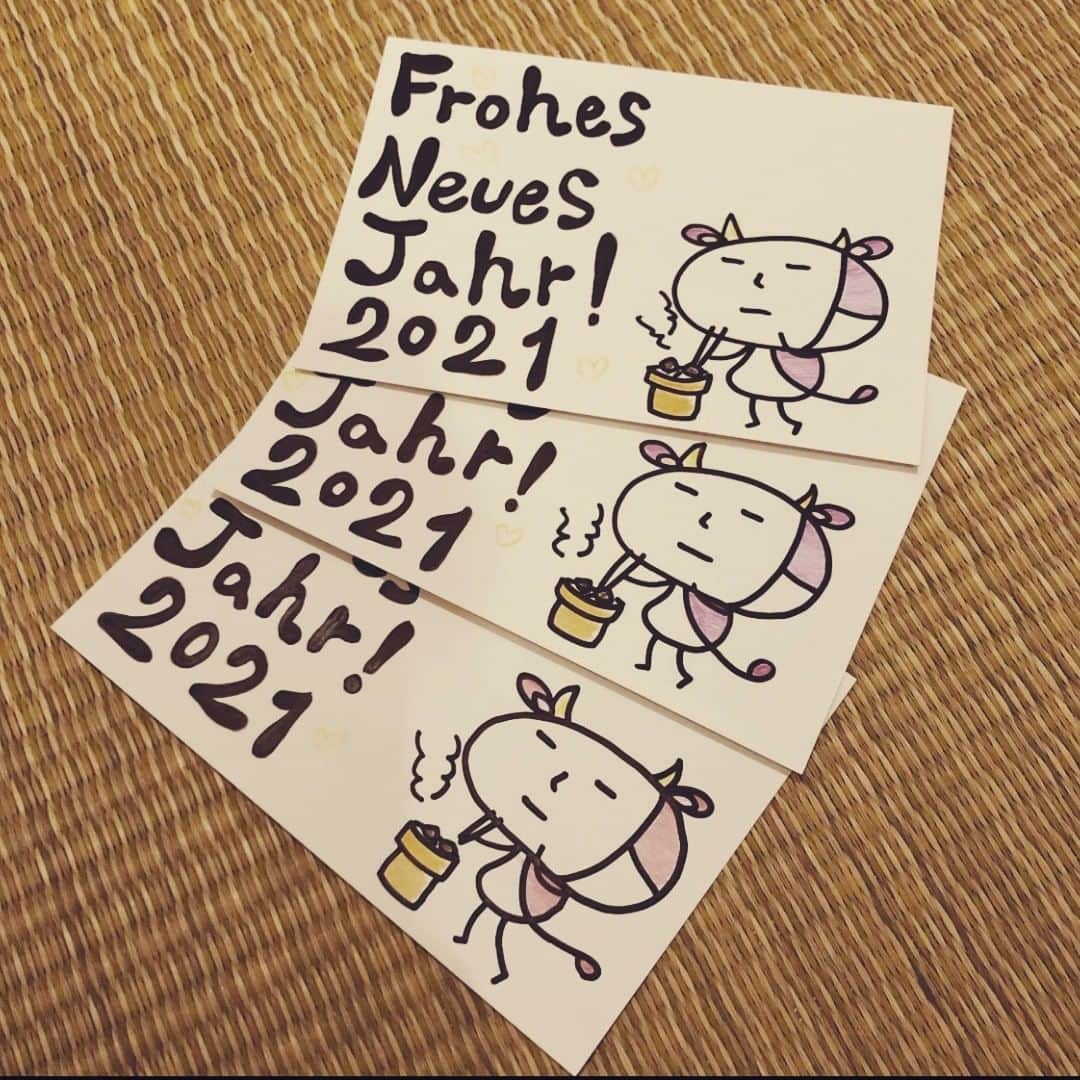 西山由のインスタグラム：「Carte de vœux 2021.」