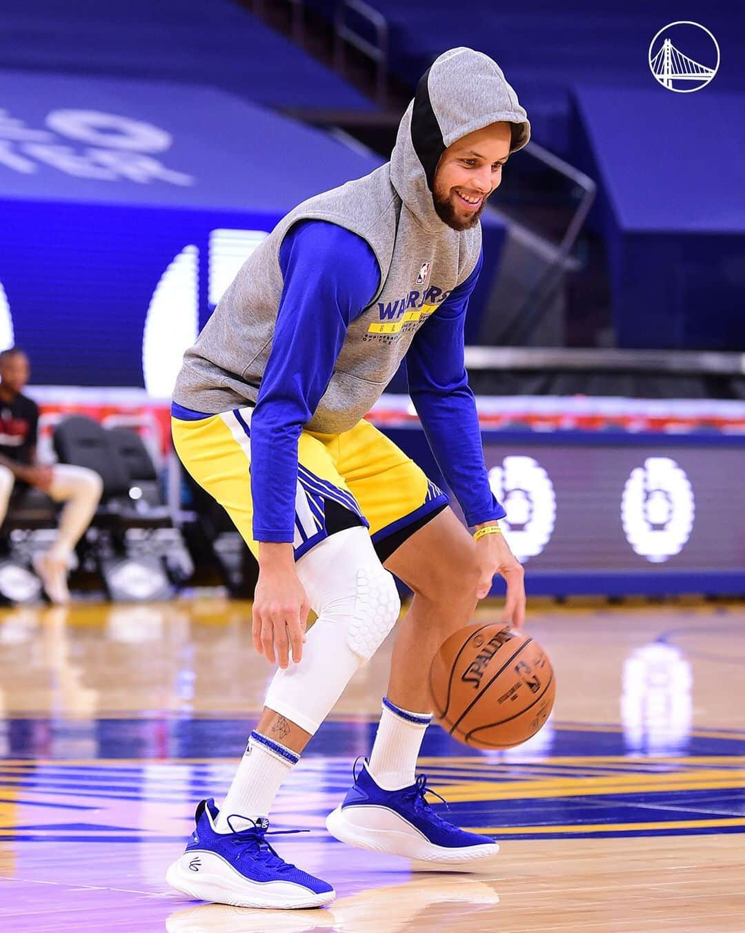 ゴールデンステート・ウォリアーズさんのインスタグラム写真 - (ゴールデンステート・ウォリアーズInstagram)「Rockin’ the #Curry8 Flow Like Water tonight 🌊   #CurryBrand @uabasketball」1月4日 9時50分 - warriors