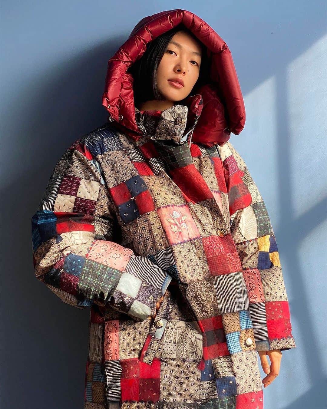 Tommy Hilfigerさんのインスタグラム写真 - (Tommy HilfigerInstagram)「If we’re going to have to say hello to January, @Jia_ttong would rather do it from the warmth of her #HilfigerCollection Patchwork Parka. Filled with re-cycled down.」1月4日 21時02分 - tommyhilfiger