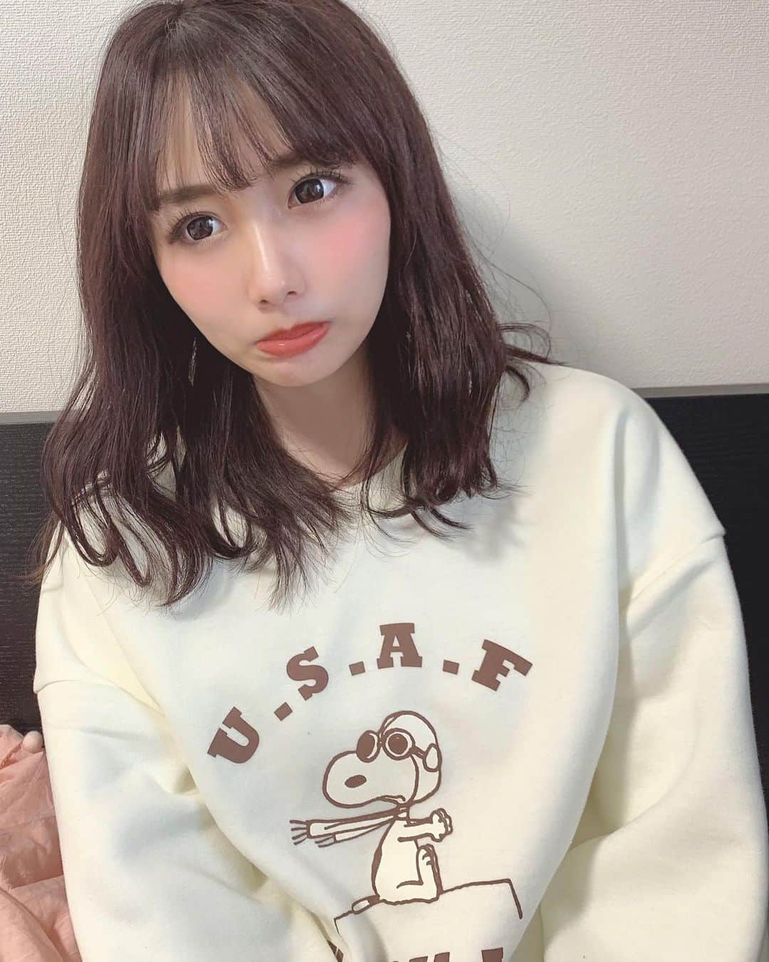 加藤里奈さんのインスタグラム写真 - (加藤里奈Instagram)「⋆ @a_trend_ld のトレーナー🤍 すぬちゃんかわいいでしょ✌︎ ⋆ #ootd #fashion #instafood #instagram #instalike  #hairstyle #outfit #code #coordinate #style #stylepoint #instafashion #instagood #instalike #ファッション #撮影 #ヘアアレンジ #ヘアスタイル #アレンジスタイル #ヘア #かとこ #コーディネート #コーデ #かとこーで #今日の服 #atrend」1月4日 21時07分 - katoco0326