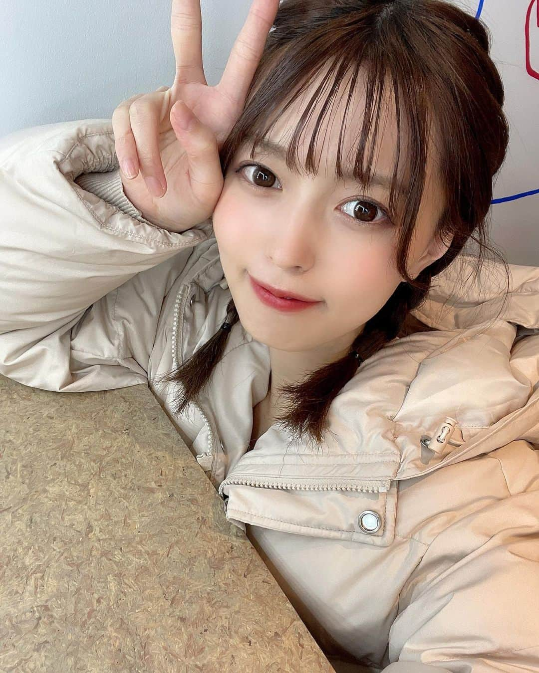 新井椎夏さんのインスタグラム写真 - (新井椎夏Instagram)「久々の自撮り🤳どうですか！」1月4日 22時00分 - elsy_shiina