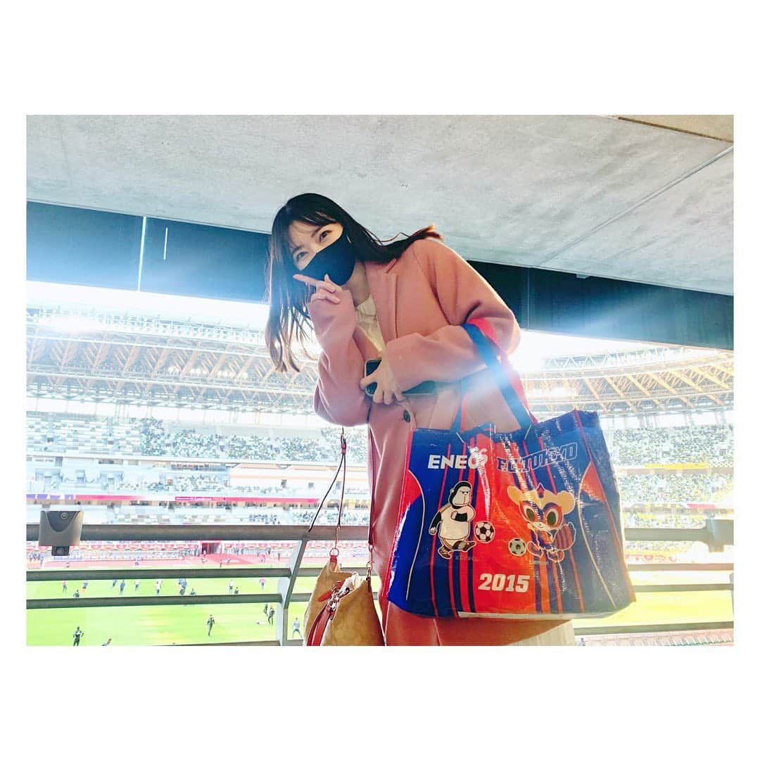 平岡映美さんのインスタグラム写真 - (平岡映美Instagram)「#ルヴァンカップ #FC東京 優勝☺️🎊🏆 ⭐︎ きゃ〜〜おめでとうございます㊗️🎉 本当に本当に嬉しいです😭💗 ⭐︎ 新年早々、 幸せなを味わう事が出来、 今年は良き一年になる、と確信しました！！！ ⭐︎ 初の #国立競技場　♡ ここにいる事が出来たこと、 全ての皆さまに感謝いたします✨ ⭐︎ #fctokyo  #平岡映美」1月4日 22時19分 - eimi_hiraoka_official