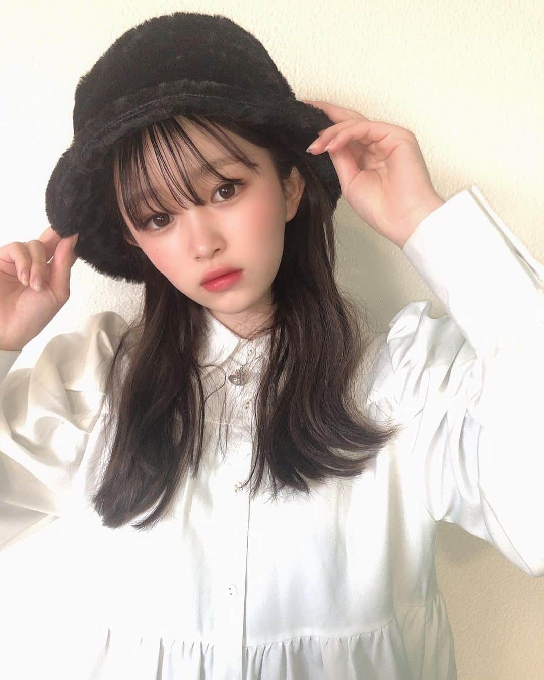 平野夢来（ゆぴぴ）のインスタグラム：「🐮さんこーでみたいな  #ゆぴぴのコーデ」