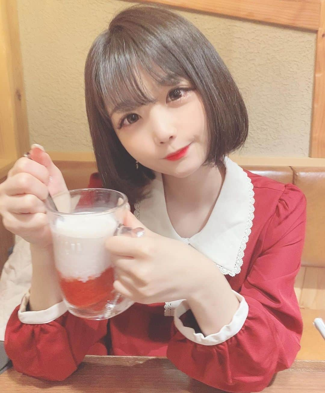 小山ひなさんのインスタグラム写真 - (小山ひなInstagram)「いちごみるくはじめ🍼」1月4日 14時02分 - hina__kmyd